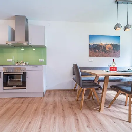 Haus Saltaer Apartamento *